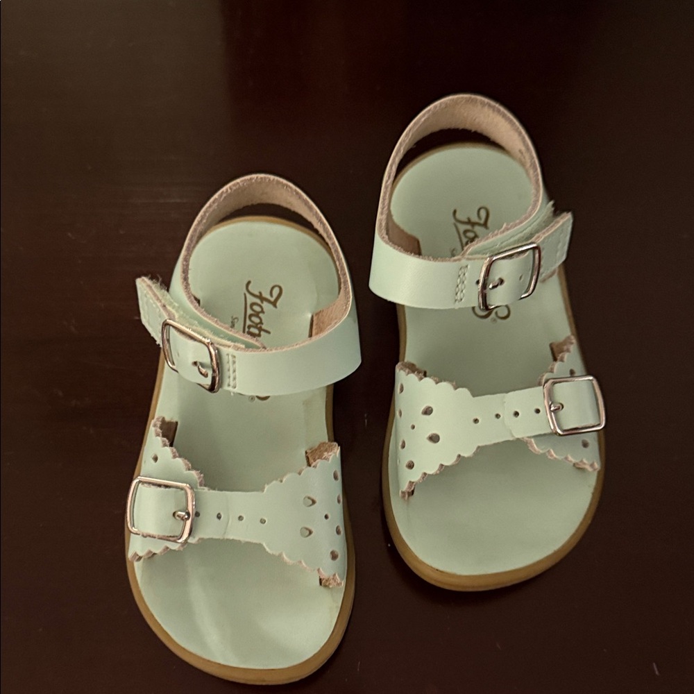 FootMates Light Green Kids Sandals